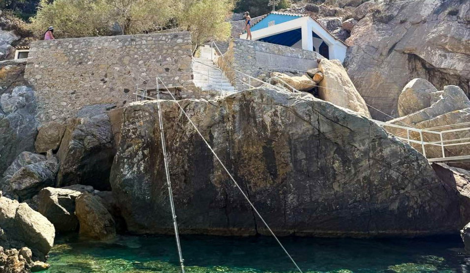 Rent a boat in Lesvos