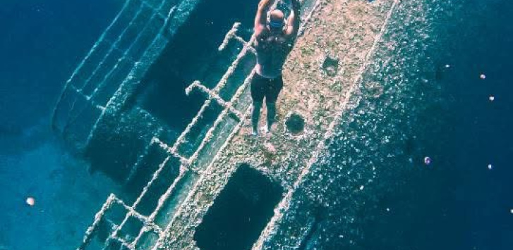 shipwreck snorkeling in Lesvos
